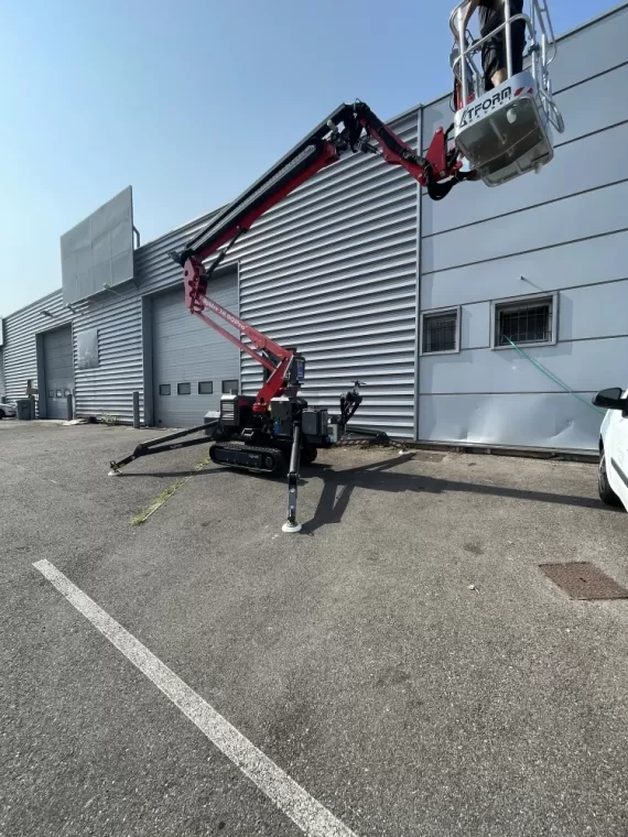 Nacelle Araignée 18.90 dans pente 15% sur Lyon