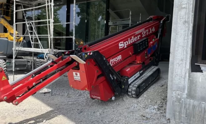 nacelle araignée 27 m avec accès très pentu