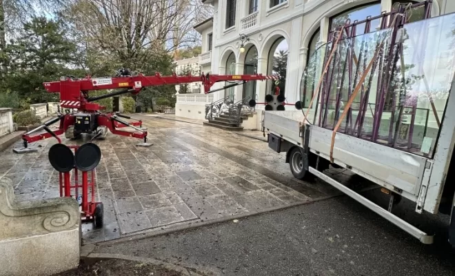 Remplacement de vitrage cintré avec accès difficiles sur Oullins